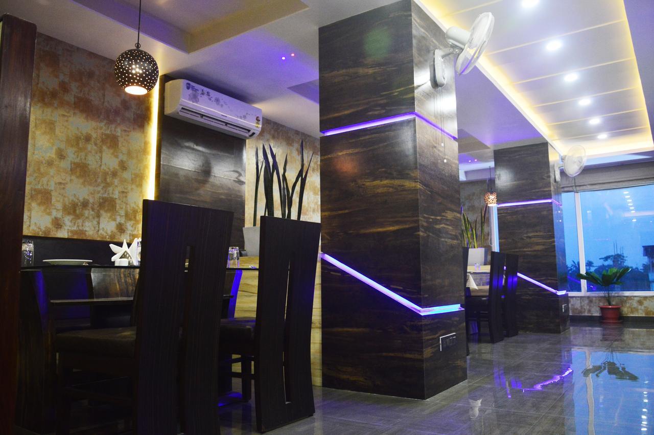 Hotel Royal Palace Bishnath Exterior photo